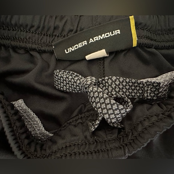 Under Armour, Boys Shorts, Black/Gray, Youth Size Small - Picture 3 of 4